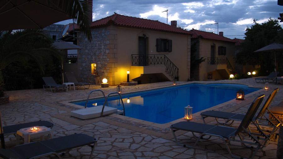 Finikes Apartments Stoúpa Esterno foto